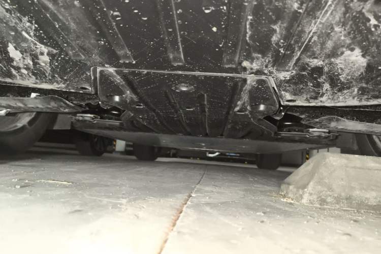 Used Volkswagen Zhongyu 07 2026 Model Pure Chassis Rear