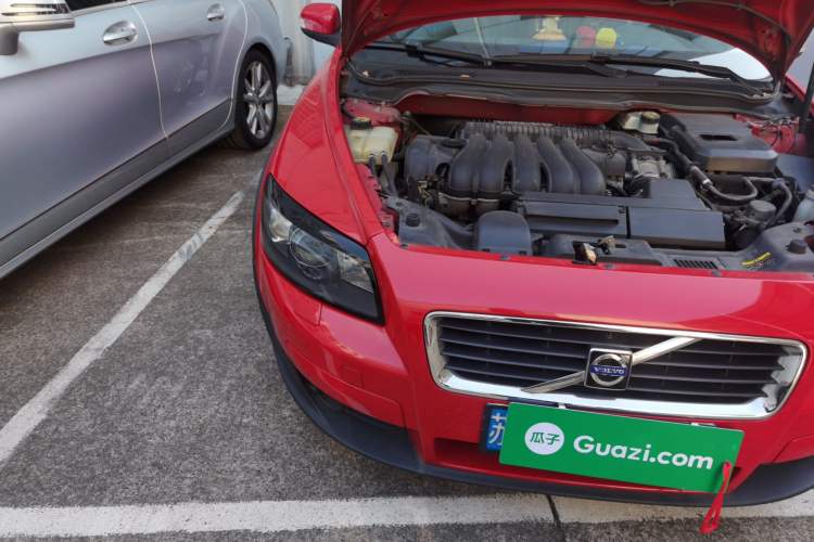 Used Volvo C30 2008 2.4i model Right Front Headlight