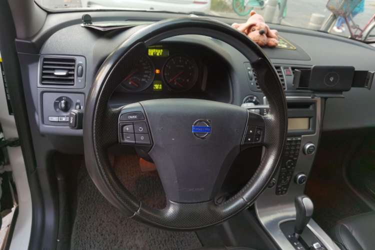 Used Volvo C30 2008 2.4i model Steering Wheel