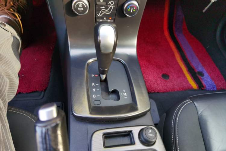 Used Volvo C30 2010 Revised Version 2.0 Zhiya Edition Gear Lever