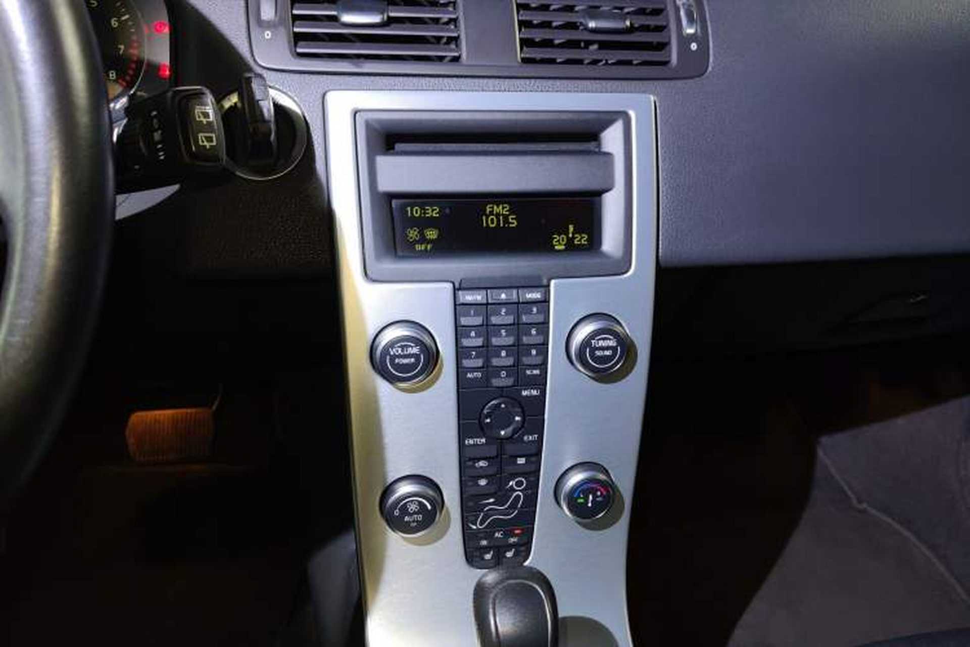 Used Volvo C30 2010 2.0 ZhiShang Version Audio And AC Panel