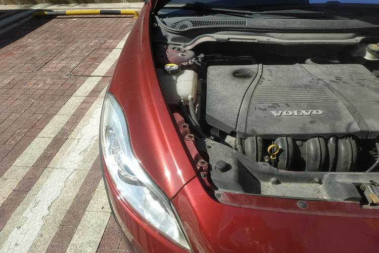 Used Volvo C30 2010 2.0 ZhiShang Version Engine Bay Right