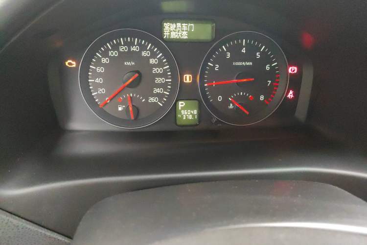 Used Volvo C30 2010 2.0 Zhiya Edition Odometer Close Up