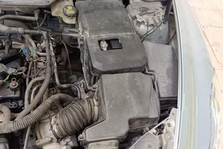 Used Volvo C30 2010 2.0 ZhiShang Version Engine Bay Left