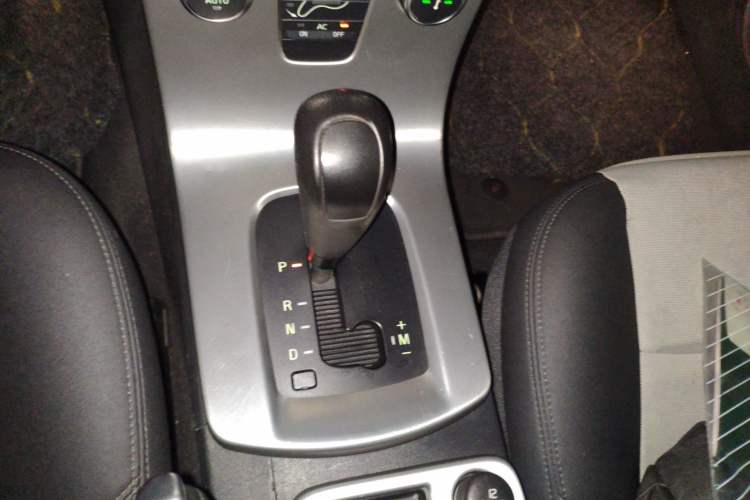 Used Volvo C30 2010 2.0 ZhiShang Version Gear Lever