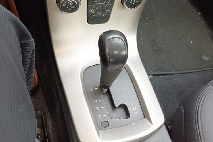 Used Volvo C30 2010 2.0 ZhiShang Version Gear Lever