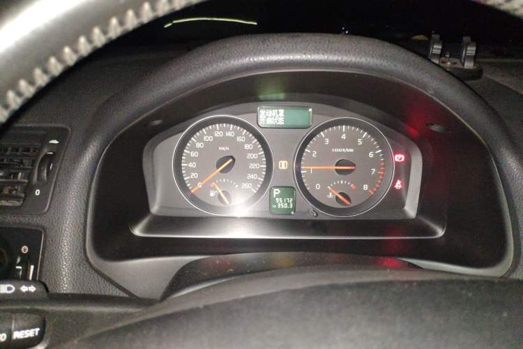 Used Volvo C30 2010 2.0 ZhiShang Version Instrument Cluster
