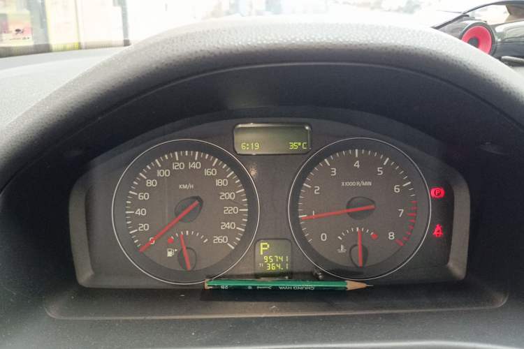Used Volvo C30 2010 2.0 ZhiShang Version Instrument Cluster