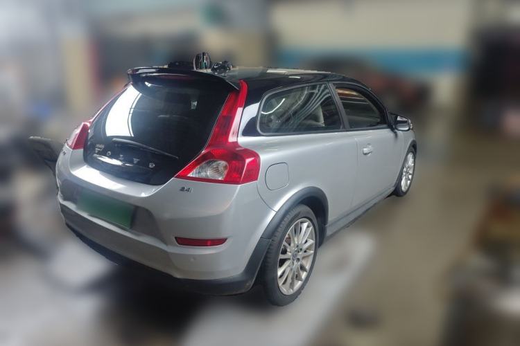 Used Volvo C30 2010 Revised Version 2.4i Personalized Sport Edition Rear Right 45 Deg