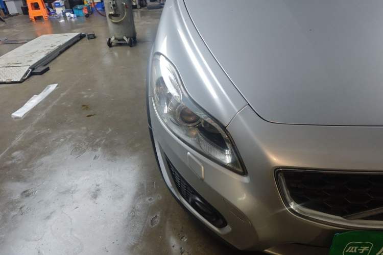 Used Volvo C30 2010 Revised Version 2.4i Personalized Sport Edition Right Front Headlight