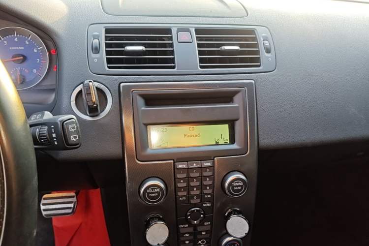 Used Volvo C30 2010 Revised Version 2.0 ZhiShang Edition Audio And AC Panel
