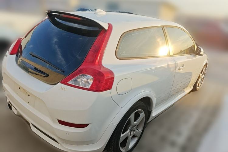 Used Volvo C30 2010 Revised Version 2.0 ZhiShang Edition Rear Right 45 Deg