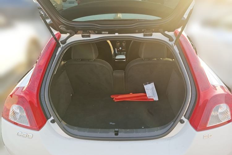 Used Volvo C30 2010 Revised Version 2.0 ZhiShang Edition Trunk