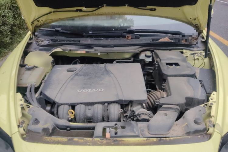 Used Volvo C30 2010 2.0 ZhiShang Version Engine Bay