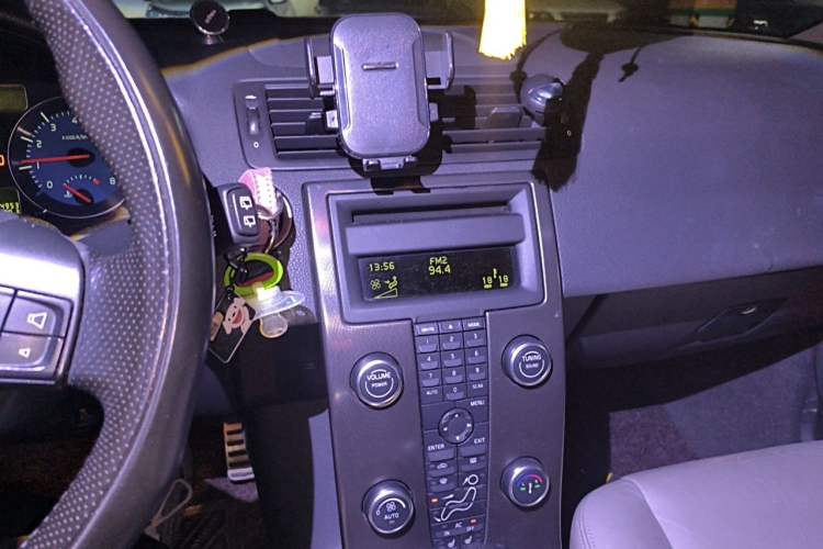 Used Volvo C30 2011 2.0 R-Design Audio And AC Panel