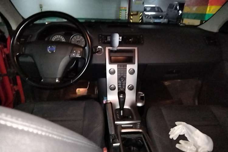 Used Volvo C30 2011 2.0 ZhiShang Edition Center Console