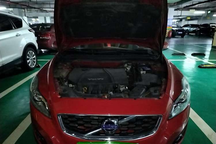 Used Volvo C30 2011 2.0 ZhiShang Edition Engine Bay