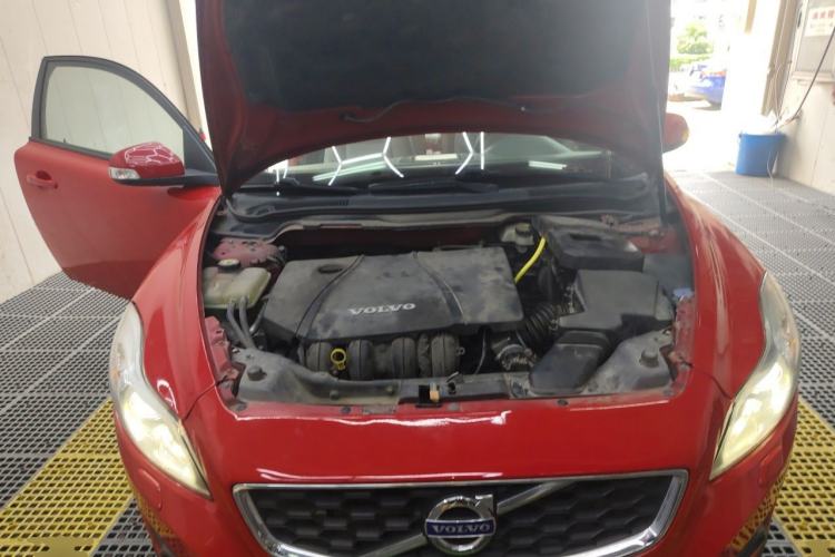Used Volvo C30 2011 2.0 ZhiShang Edition Engine Bay