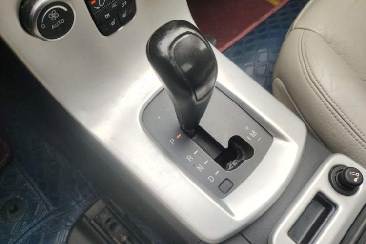 Used Volvo C30 2011 2.0 Zhiya Edition Gear Lever