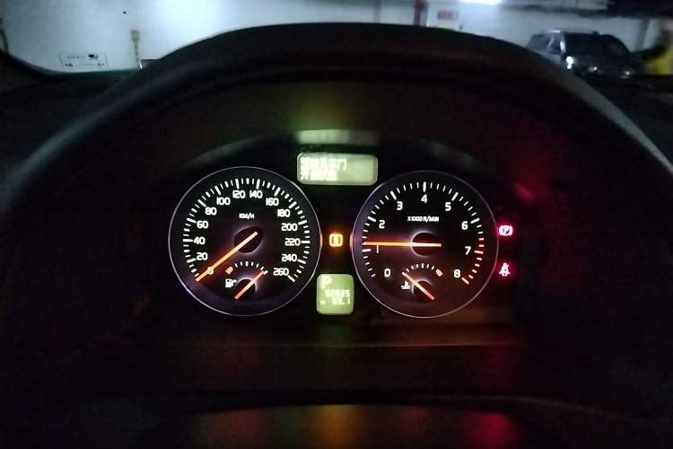 Used Volvo C30 2011 2.0 ZhiShang Edition Instrument Cluster