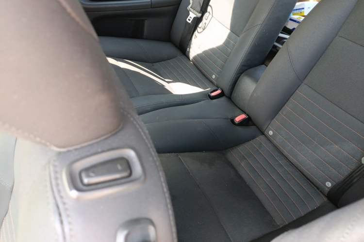 Used Volvo C30 2011 2.0 ZhiShang Edition Left Rear Seat