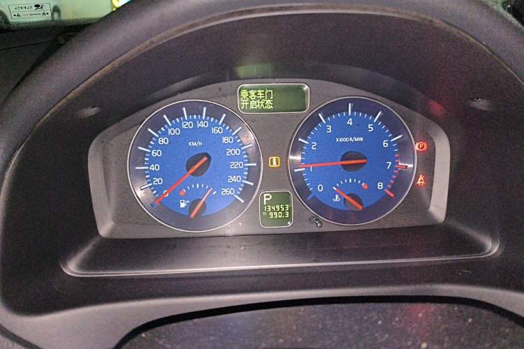 Used Volvo C30 2011 2.0 R-Design Odometer Close Up