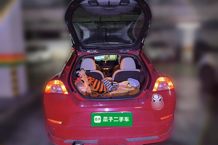 Used Volvo C30 2011 2.0 R-Design Trunk