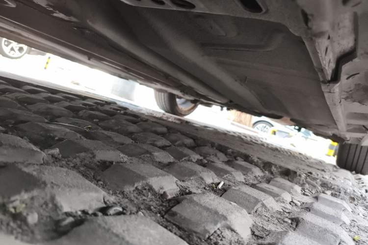 Used Volvo C30 2011 2.0 Zhiya Edition Chassis Front Left