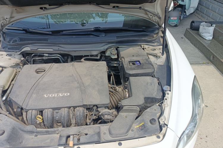 Used Volvo C30 2011 2.0 ZhiShang Edition Engine Bay Left