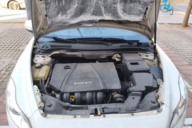 Used Volvo C30 2011 2.0 Zhiya Edition Engine Bay
