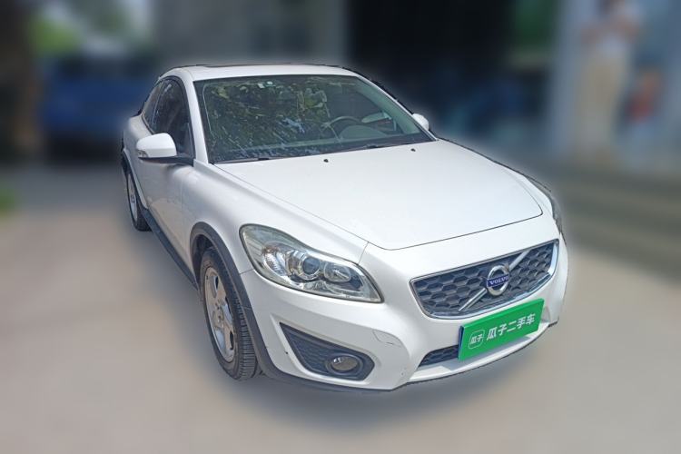 Used Volvo C30 2011 2.0 ZhiShang Edition Front Right 45 Deg