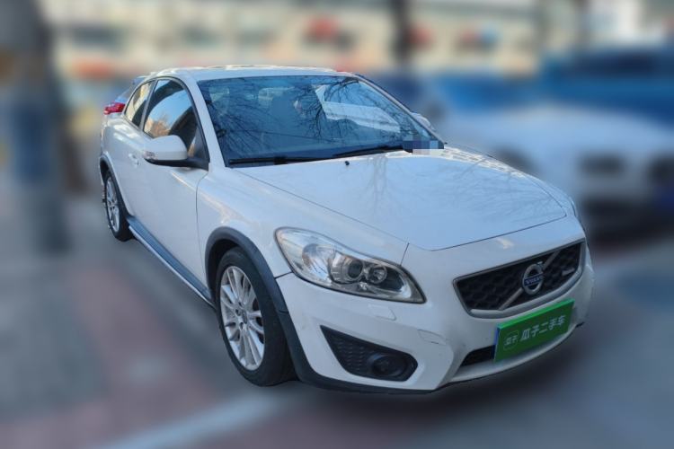 Used Volvo C30 2011 2.0 Zhiya Edition Front Right 45 Deg
