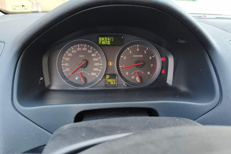 Used Volvo C30 2011 2.0 Zhiya Edition Instrument Cluster