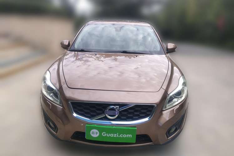 Used Volvo C30 2012 2.0L Aktiv Dynamic Package Edition Front