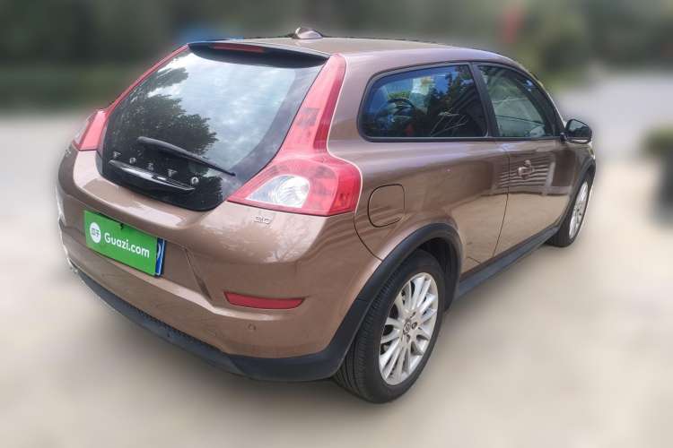 Used Volvo C30 2012 2.0L Aktiv Dynamic Package Edition Rear Right 45 Deg