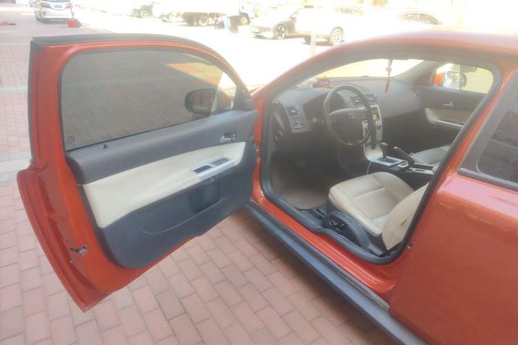 Used Volvo C30 2012 2.0L Aktiv Dynamic Package Edition Driver Seat