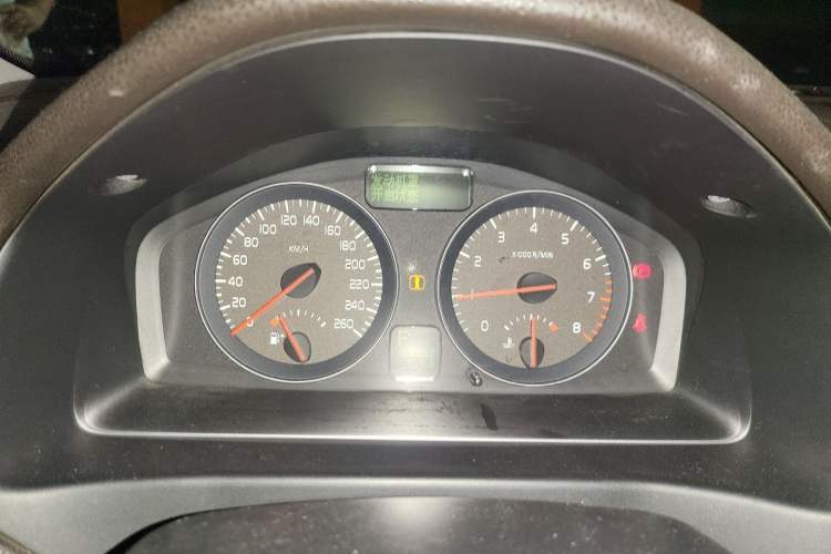 Used Volvo C30 2012 2.0L Aktiv Fun-Loving Package Edition Instrument Cluster