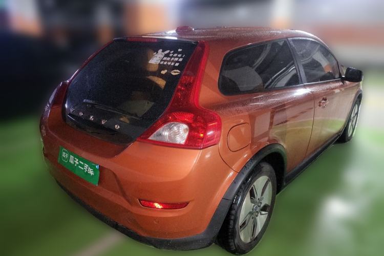 Used Volvo C30 2012 2.0L Aktiv Fun-Loving Package Edition Rear Right 45 Deg