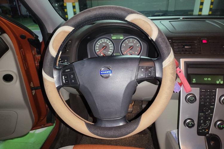 Used Volvo C30 2012 2.0L Aktiv Fun-Loving Package Edition Steering Wheel