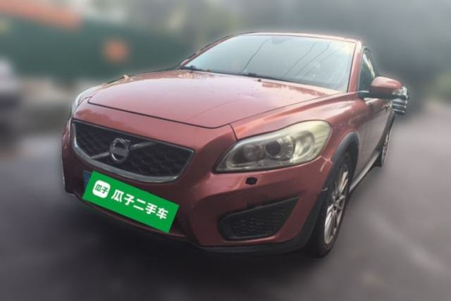 Volvo C30 2012 2.0L Aktiv Dynamic Package Edition مستعملة