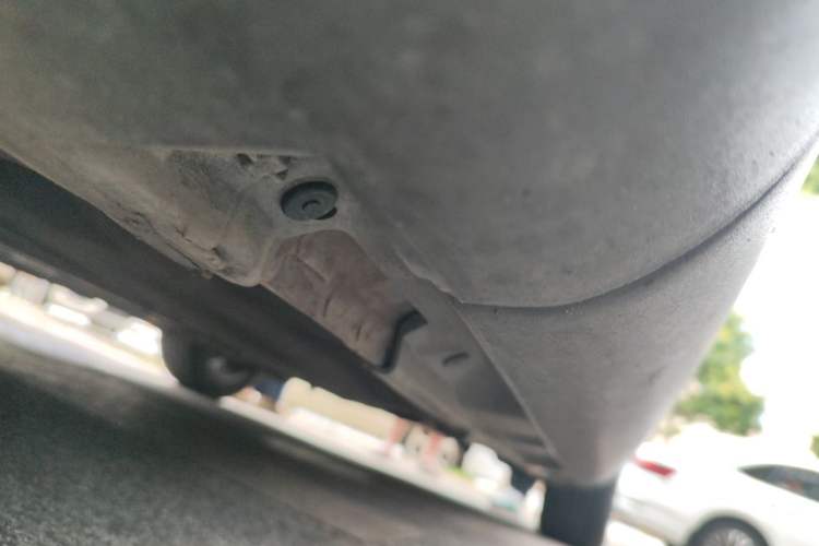 Used Volvo C30 2012 2.0L Aktiv Chassis Front Left