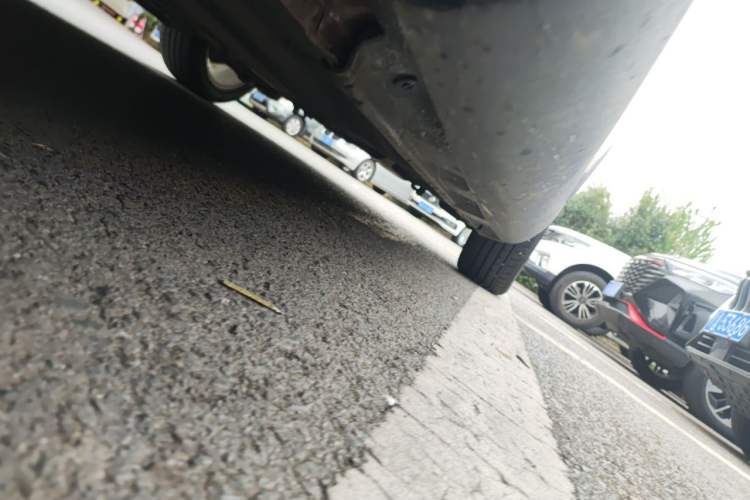 Used Volvo C30 2012 2.0L Aktiv Dynamic Package Edition Chassis Front Left