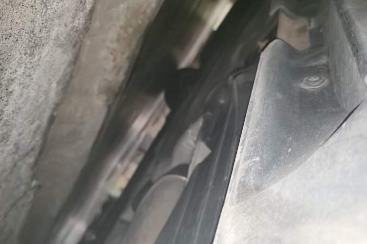 Used Volvo C30 2012 2.0L Aktiv Dynamic Package Edition Chassis Rear Left