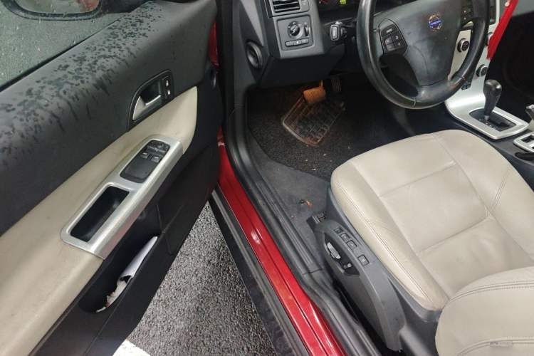 Used Volvo C30 2012 2.0L Aktiv Dynamic Package Edition Driver Seat
