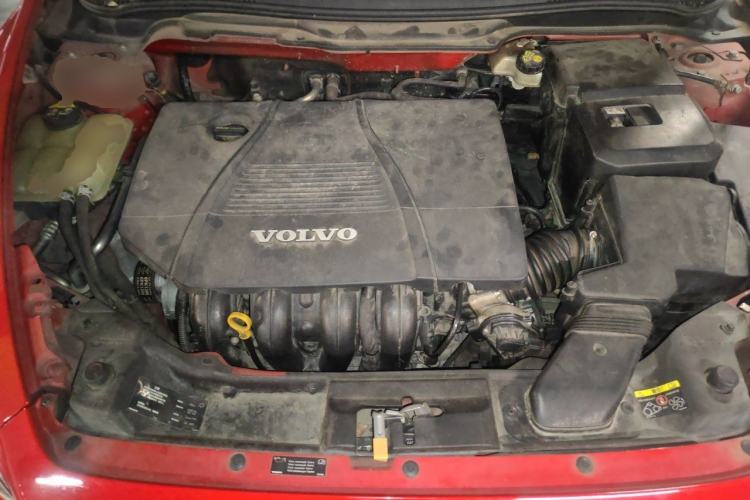 Used Volvo C30 2012 2.0L Aktiv Dynamic Package Edition Engine Bay