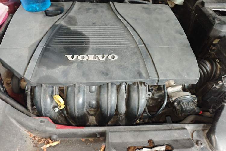 Used Volvo C30 2012 2.0L Aktiv Dynamic Package Edition Engine Bay