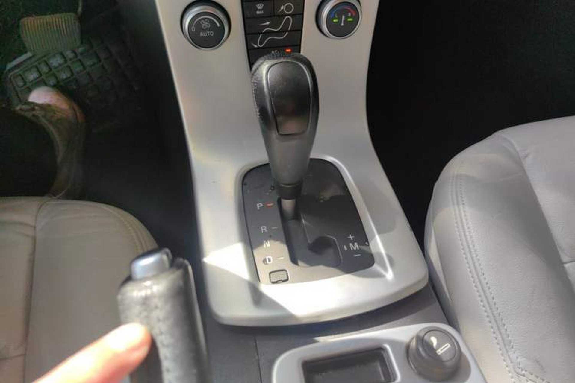 Used Volvo C30 2012 2.0L Aktiv Dynamic Package Edition Gear Lever