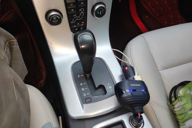 Used Volvo C30 2012 2.0L Aktiv Dynamic Package Edition Gear Lever