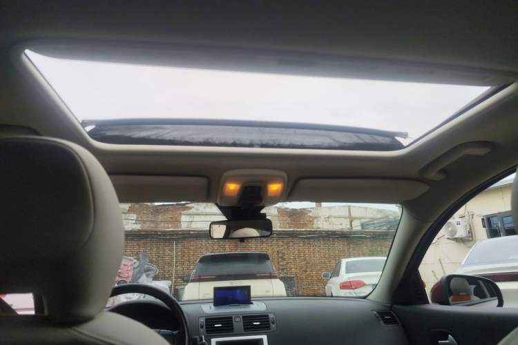 Used Volvo C30 2012 2.0L Aktiv Headliner