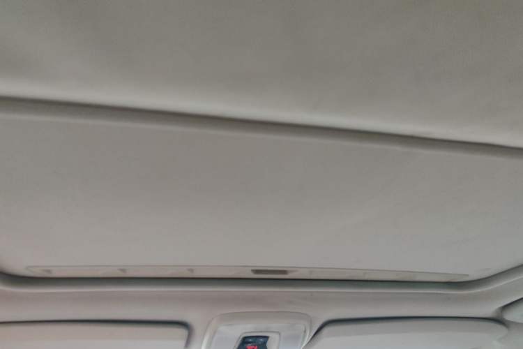 Used Volvo C30 2012 2.0L Aktiv Headliner
